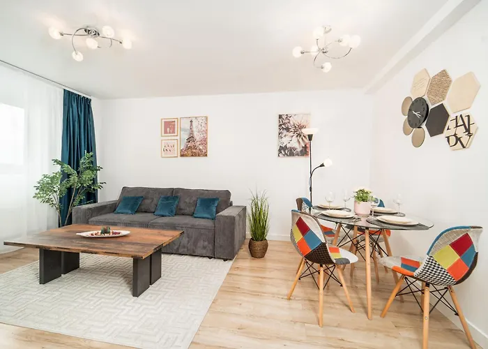 Feel The Paris With C&A Apartment - By Openhouse